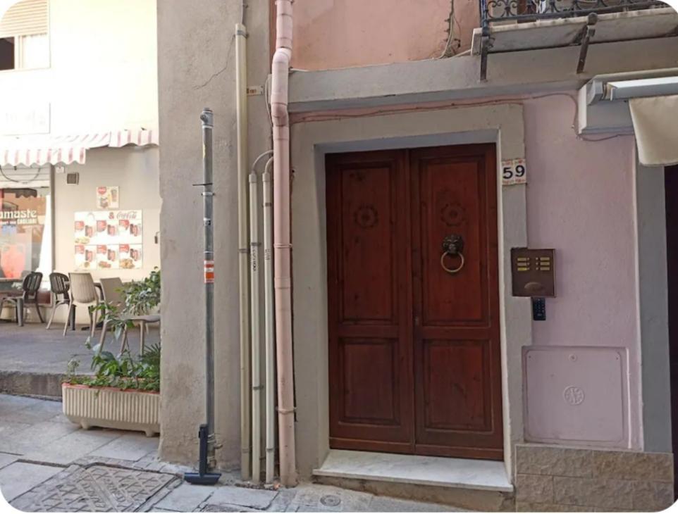 Castello Camera Privata, Nell'Appartamento Condiviso Cagliari Exteriér fotografie